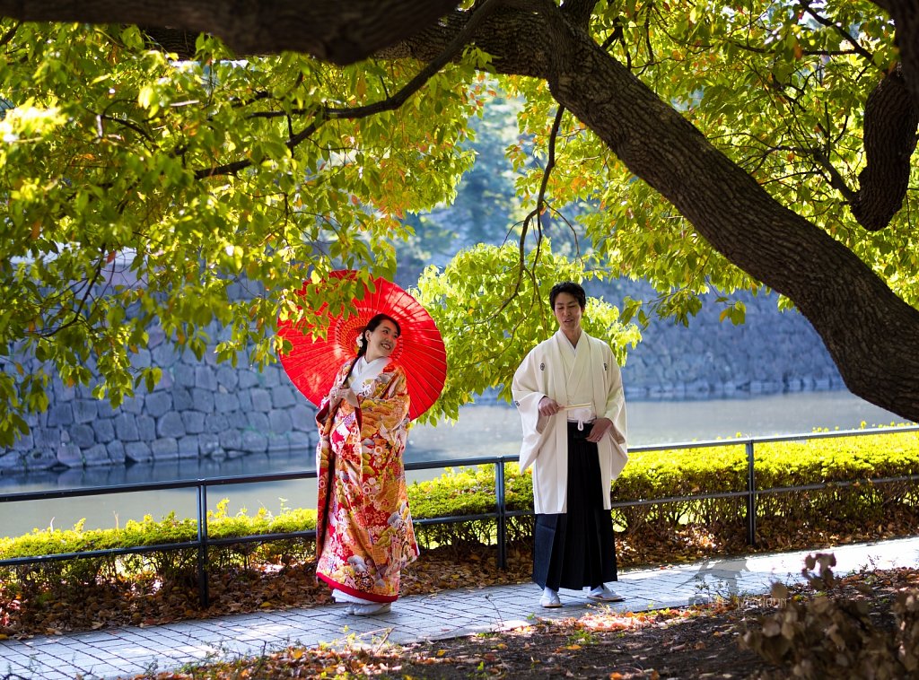 Playful Bride and Groom